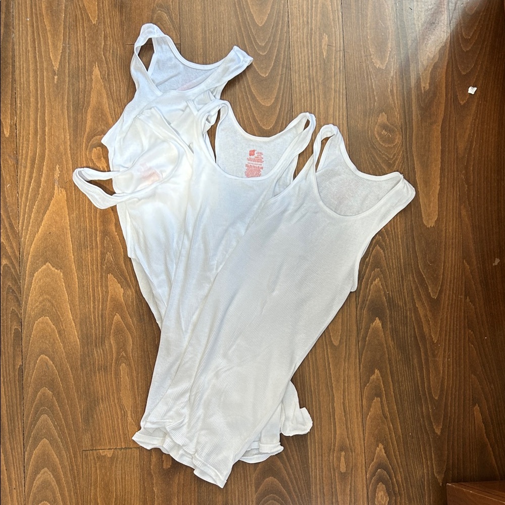 Hanes Ribbed White Tank Tops S